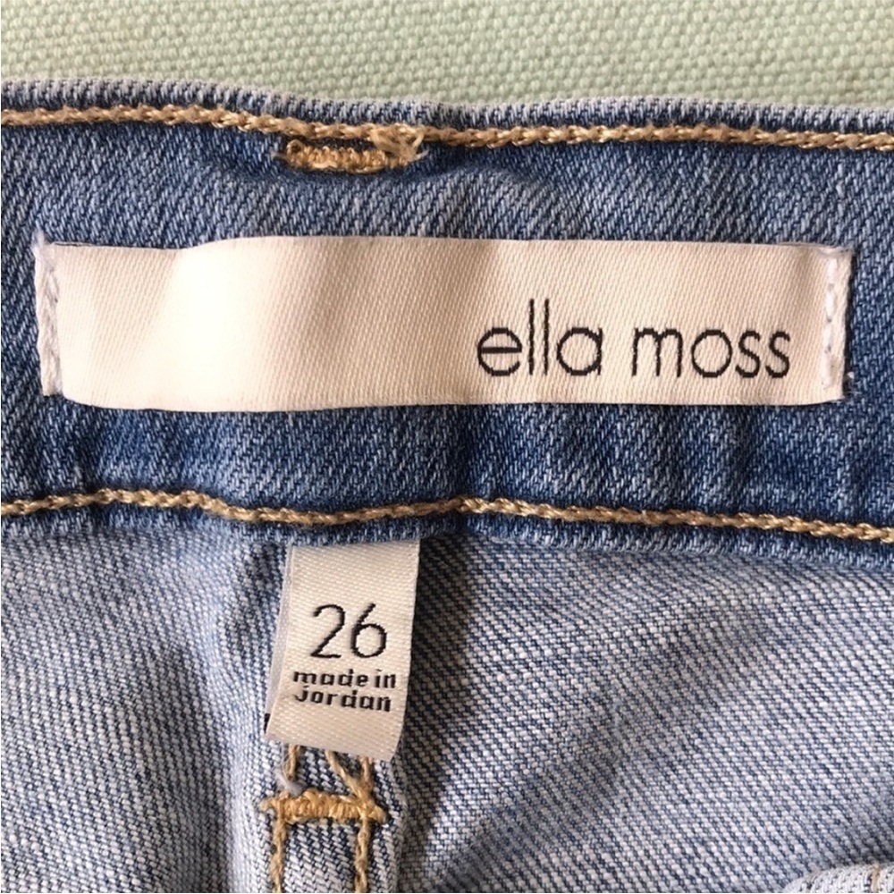 Elle Moss Jordan High Waist Straight Leg Raw Hem Jeans Light Wash - Picture 7 of 15